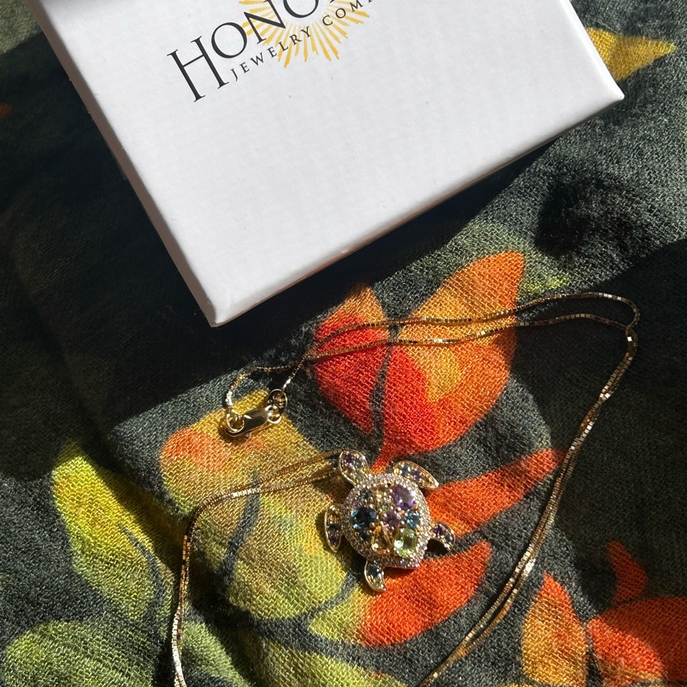 14k Gold Turtle 🐢 Pendant Necklace w/ Gemstones and diamonds 14k chain - Picture 2 of 6